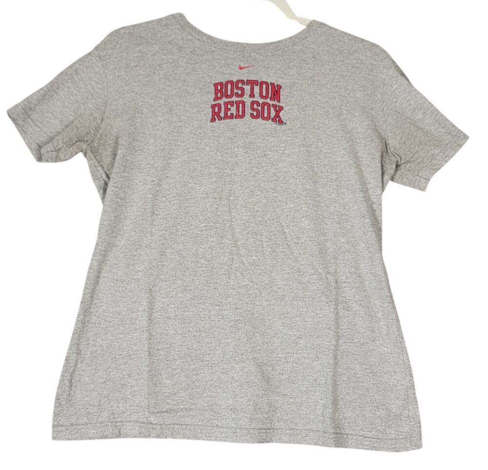 Nike Team Boston Red Sox T-Shirt Youth Size L (12-14) Gray